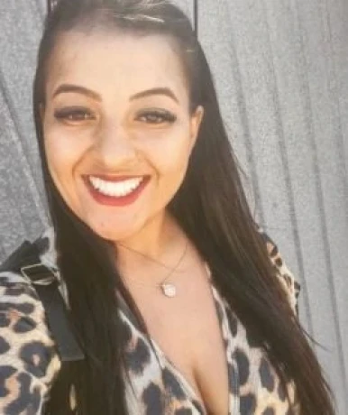 Cléo Machado — 4 / 5