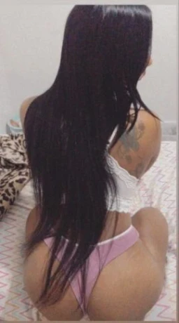 Thalita Oliveira — 5 / 8
