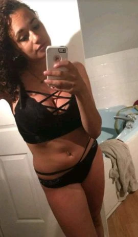 Mel Julie — 2 / 8