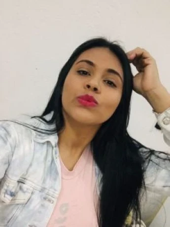 Larissa Paes — 3 / 5