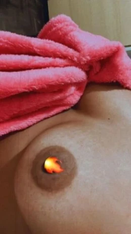 Valentina Santos — 1 / 4