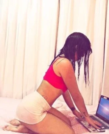 Larissa Magalhães — 6 / 9