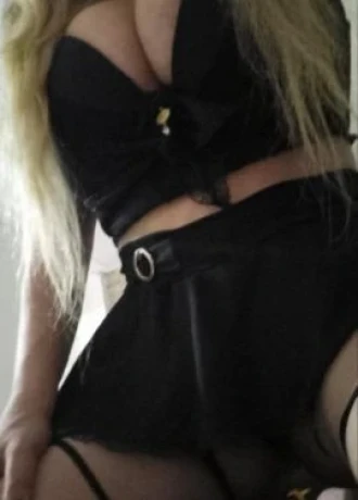 Paloma Denobbi — 4 / 6