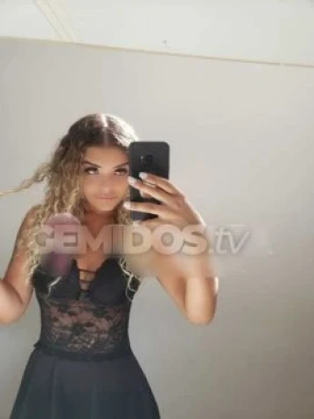 Luara Garcia — 6 / 8