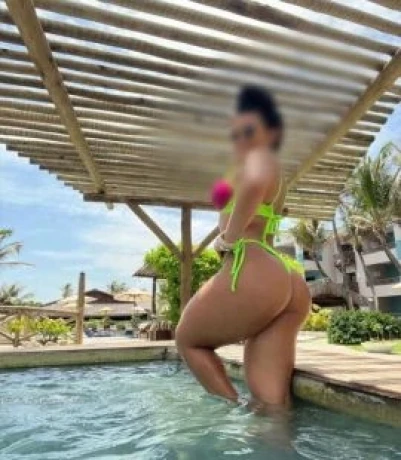 Isabelle Novais — 2 / 5