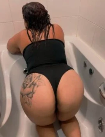 Rebeca Souza — 6 / 7