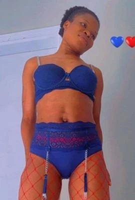 Aisha Janat — 2 / 6