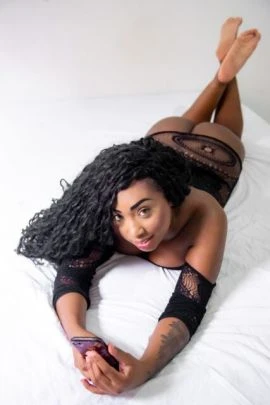 Jenny Cristina — 2 / 5