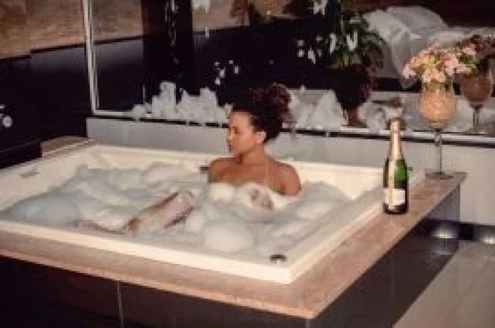 Bia Ferraz — 4 / 9