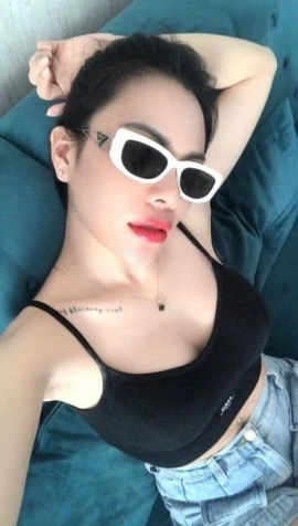 Nhung Rose — 5 / 9