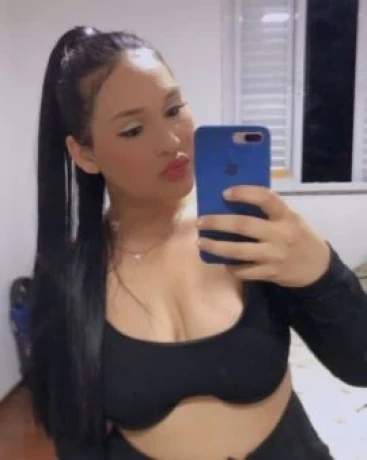 Melissa Campos — 2 / 4