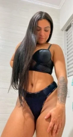 Ingrid Borges — 4 / 5