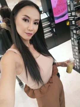 Jenny J — 7 / 9