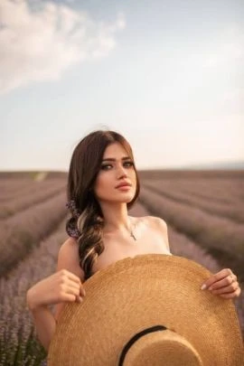 Adelina, Escort, Naples