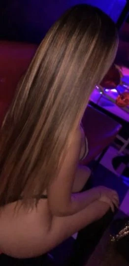 Mirella Medeiros, Escort, Minas Gerais