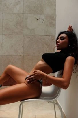 Andreee — 6 / 9