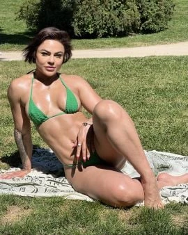 Maya guilher — 7 / 9
