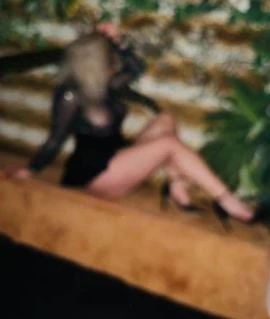 Naomi — 2 / 8