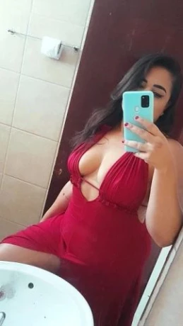 Isabelle Ferreira — 2 / 5