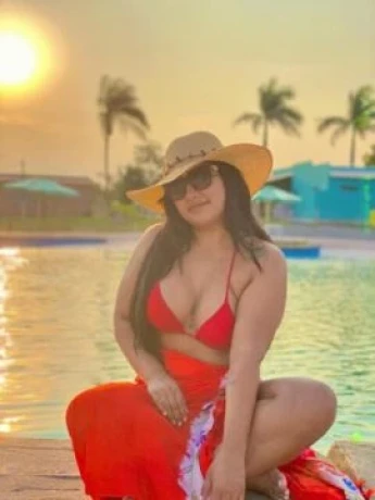 Jaqueline Santos — 4 / 5