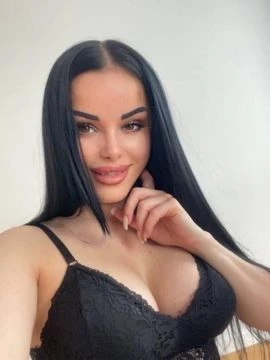 Dana — 3 / 8