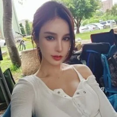 Reina, Escort, Tokyo