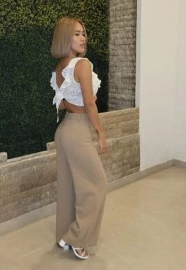 Angelina — 8 / 9