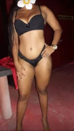 Letícia Campos — 8 / 9