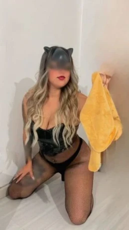 Jully Lins — 7 / 9