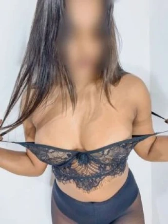 Pâmela Yá — 4 / 7