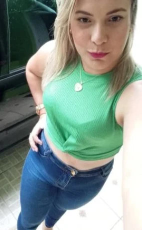 Daniela Santos — 4 / 5