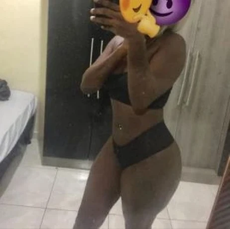 Rebeca Souza — 8 / 9