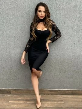 Julia — 4 / 8