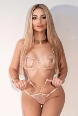 Veronika — 7 / 9