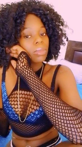 Queen Bae — 6 / 7