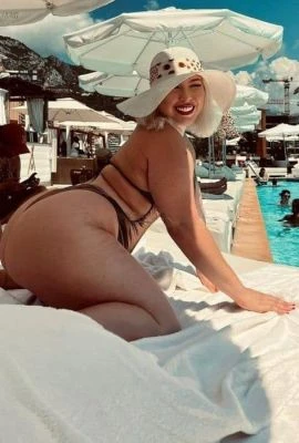 Ariana, Escort, Riyadh