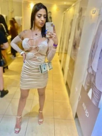 Gabriela Gonçalves — 3 / 5