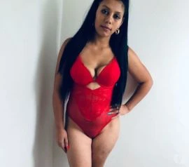 Female Escort — 3 / 5