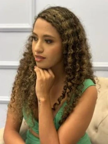 Bia Sanches — 3 / 5