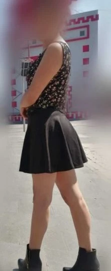 Camila — 2 / 6