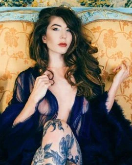 Valerie August — 2 / 5