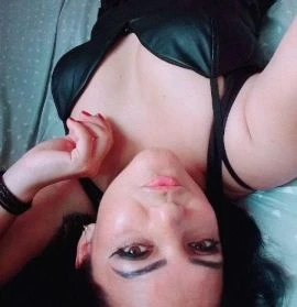 Débora Santos — 5 / 9