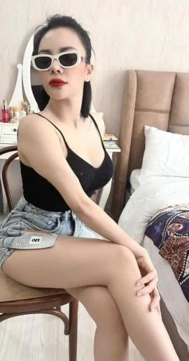 Nhung Rose — 6 / 9