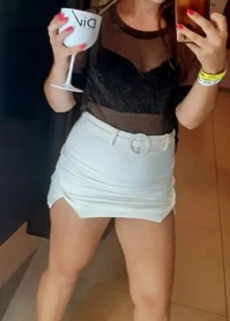 Laura Ferrari — 3 / 5