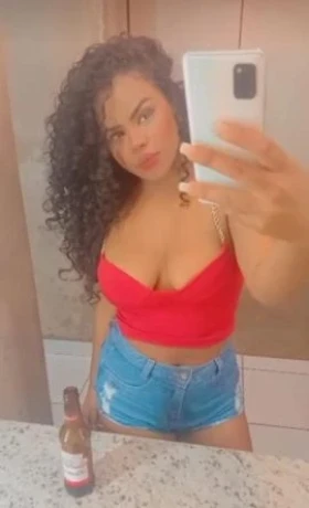 Bruna Souza — 3 / 4