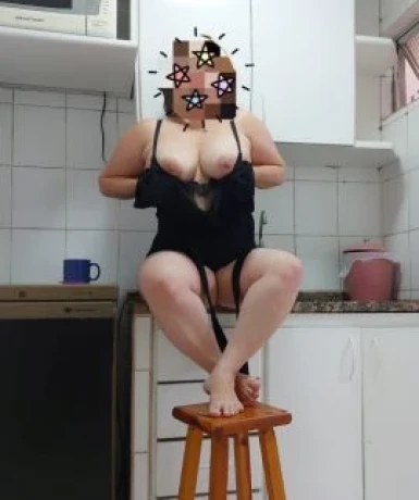 Letícia Brandão — 4 / 8