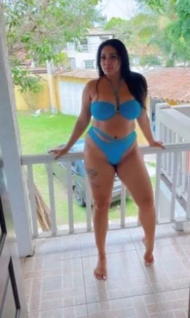 Izabela Sobral — 4 / 5