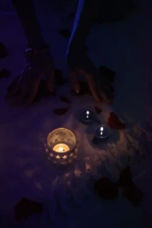 Lalita Albuquerque — 2 / 9