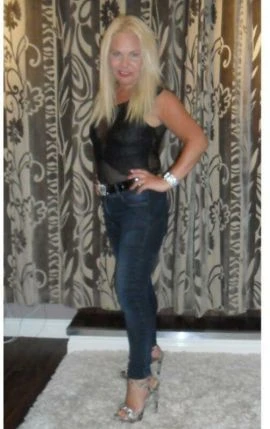 Alison, Escort, Crawley