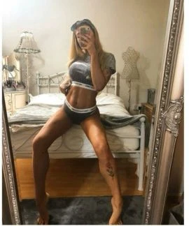 Jennifer, Escort, Reading